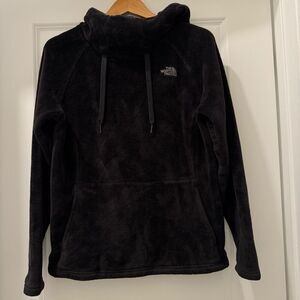 The North Face Women's Bellarine Pullover Hoodie in Black Size L